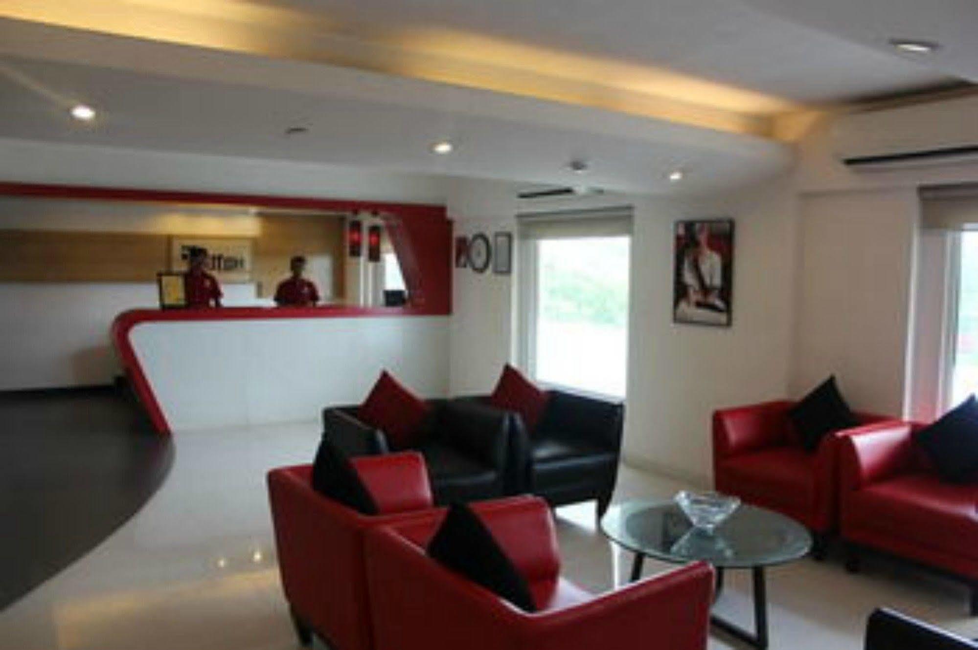 Red Fox By Lemon Tree Hotels, Jaipur Extérieur photo