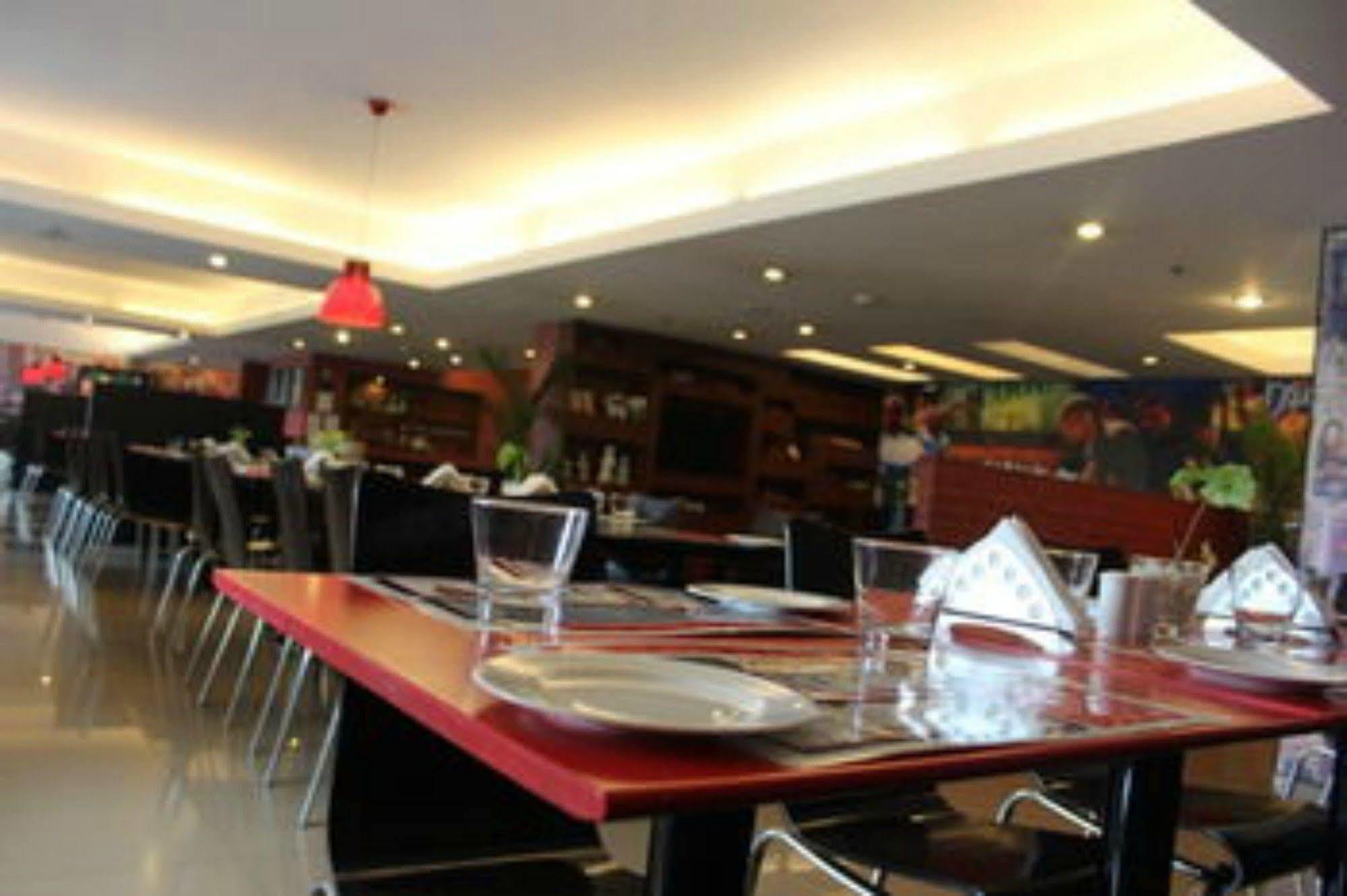 Red Fox By Lemon Tree Hotels, Jaipur Extérieur photo